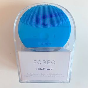 FOREO LUNA mini 2 Ultra-hygienic Facial Cleansing Brush